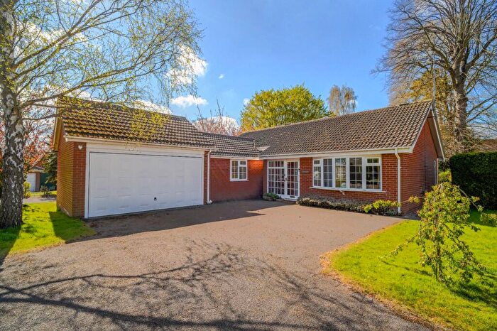 3 Bedroom Bungalow For Sale In Village Street, Edwalton, Nottingham, Nottinghamshire, NG12