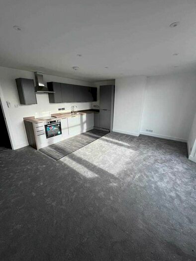 3 Bedroom Apartment To Rent In Bournemouth Road, Poole, BH14