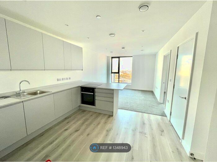 1 Bedroom Flat To Rent In Wharf End, Trafford Park, Manchester, M17
