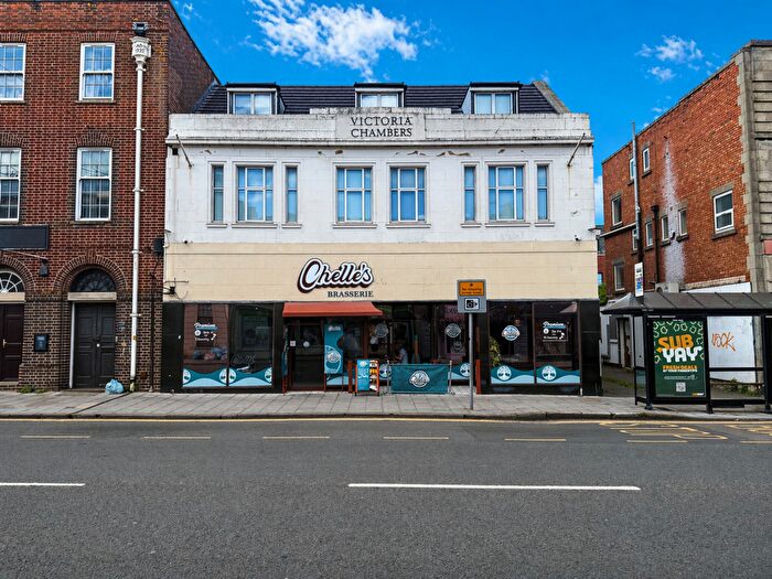 2 Bedroom Apartment To Rent In Victoria Road, Old Town, SN1