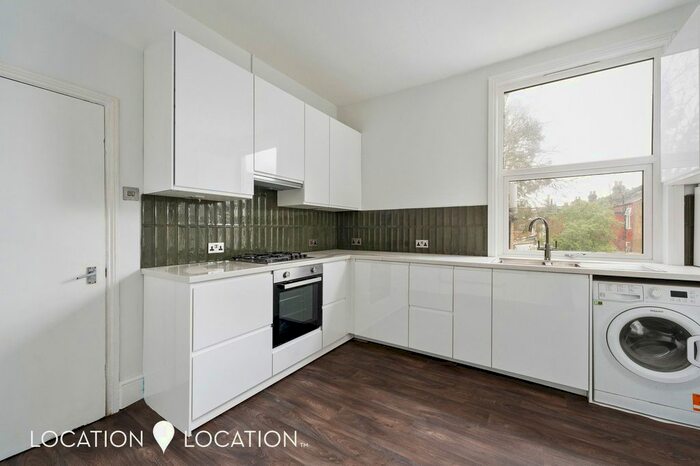2 Bedroom Maisonette To Rent In Harringay Road, London, N15