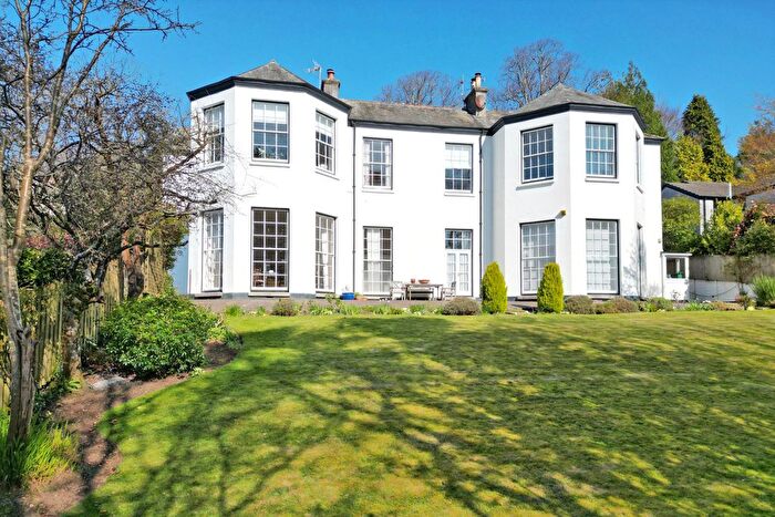 2 Bedroom Flat For Sale In Perranarworthal, Truro, Cornwall, TR3