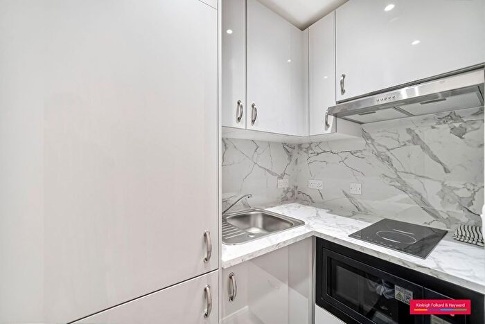 1 Bedroom Flat To Rent In Carlyle Road, Ealing, London, W5