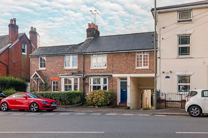 2 Bedroom Maisonette For Sale In Somerset Road, Redhill, RH1