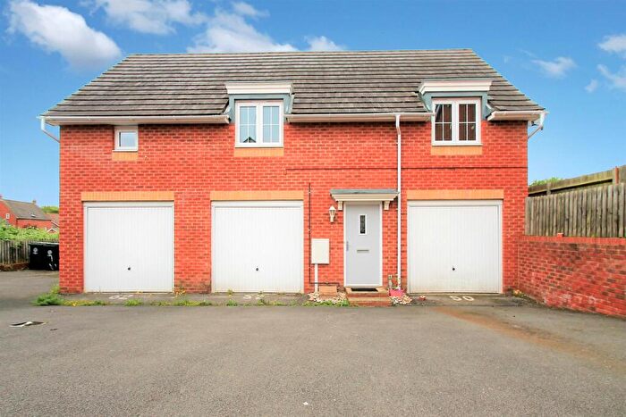 2 Bedroom Coach House To Rent In Regency Court, Rushden, NN10