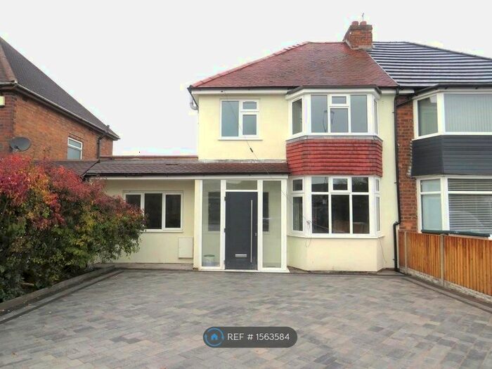 3 Bedroom Terraced House To Rent In Cooks Lane, Birmingham, B37