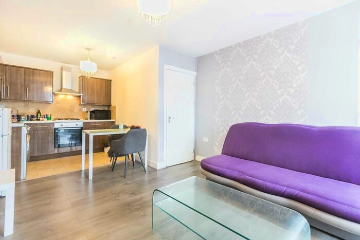 1 Bedroom Flat To Rent In Broadway, London, W13
