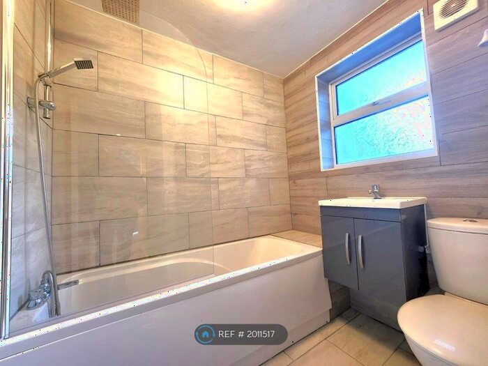 1 Bedroom Flat To Rent In The Avenue, London, E4