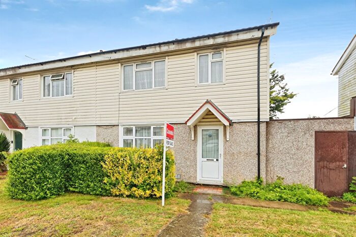 3 Bedroom Semi Detached House For Sale In South Street, Canterbury, CT1
