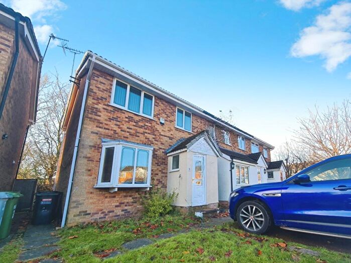 3 Bedroom End Of Terrace House To Rent In Broomfield Close, Wilmslow, Cheshire, SK9