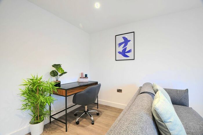 1 Bedroom Flat To Rent In Mitford Road, Fallowfield, Manchester, M14