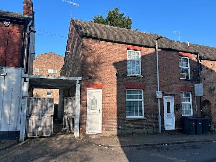 3 Bedroom Property To Rent In Elizabeth Street, Luton, LU1