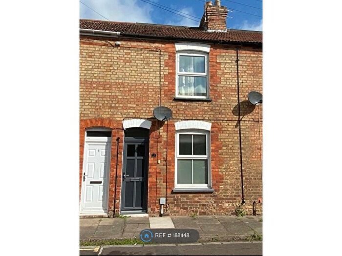 2 Bedroom Terraced House To Rent In Gloucester Street, Taunton, TA1