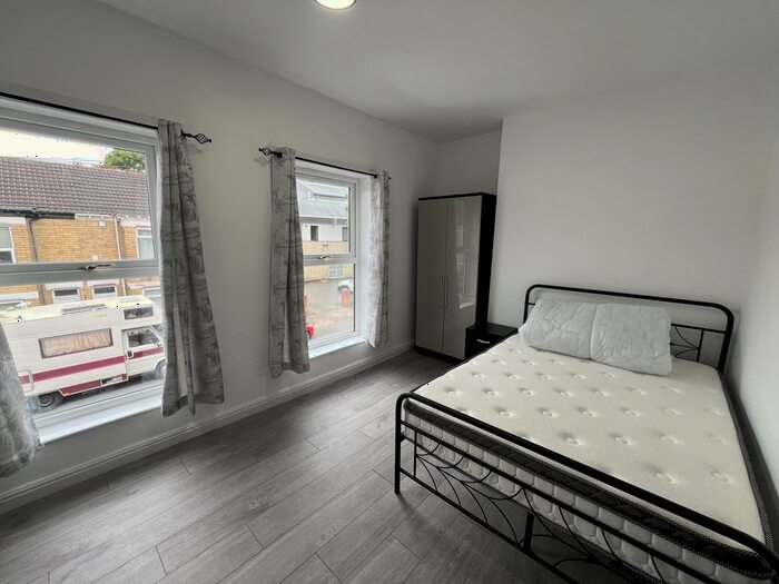 1 Bedroom End Of Terrace House To Rent In Room, Hardy Street, Hull, HU5