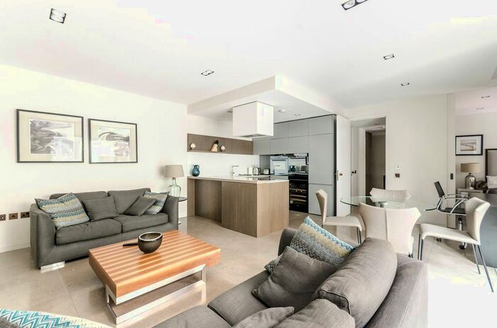 2 Bedroom Flat To Rent In Babmaes Street, St James's, London, SW1Y