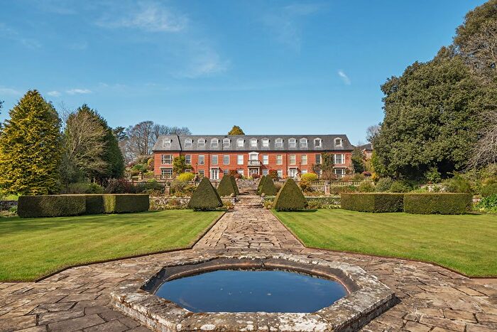 4 Bedroom Town House For Sale In Lindridge Park, Lindridge, TQ14