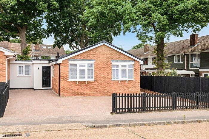 3 Bedroom Link Detached House For Sale In Stylish, Practical And Genuinely Turnkey; This Is Modern Bungalow Living Done Properly., ME8