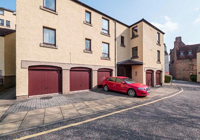 2 Bedroom Flat To Rent In Damside, Edinburgh, EH4