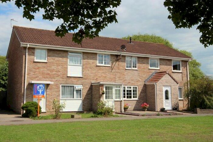 3 Bedroom Semi-Detached House To Rent In Puffin Close, Weston-Super-Mare, BS22