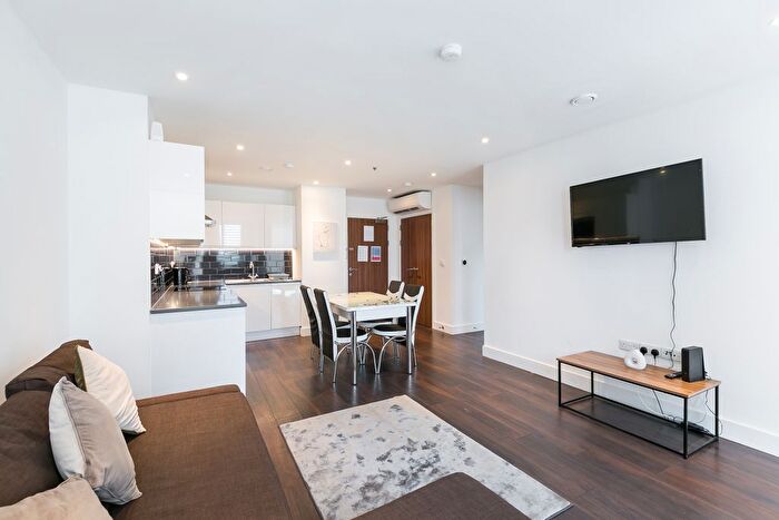 1 Bedroom Flat To Rent In Britannia Point, - Christchurch Road, Colliers Wood, London, SW19
