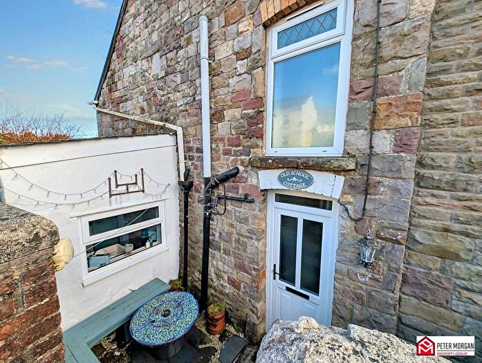2 Bedroom End Of Terrace House For Sale In Abercrave, Swansea, City And County Of Swansea, SA9