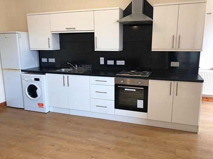 3 Bedroom Flat To Rent In Reform Street, Dundee (City Centre), DD1