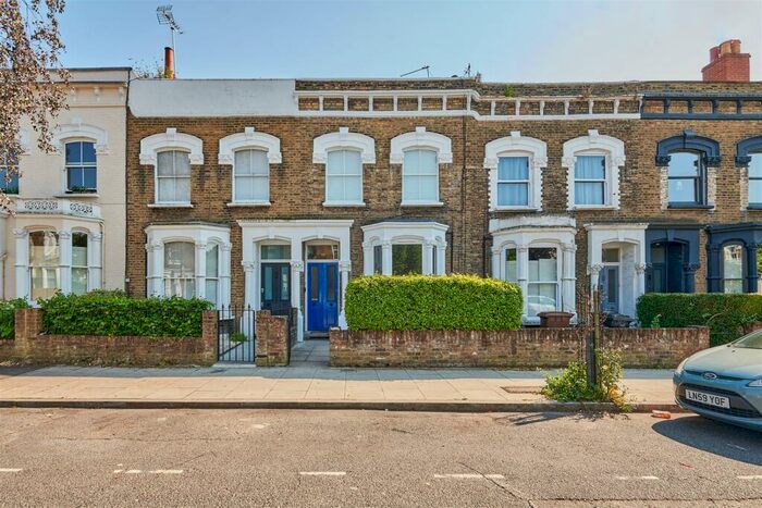 1 Bedroom Apartment To Rent In Palatine Road, Stoke Newington, N16