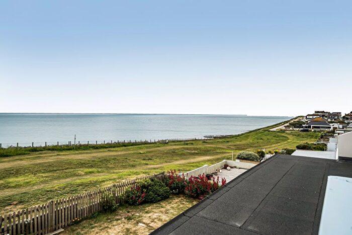3 Bedroom Detached House To Rent In Neville Road, Peacehaven, BN10