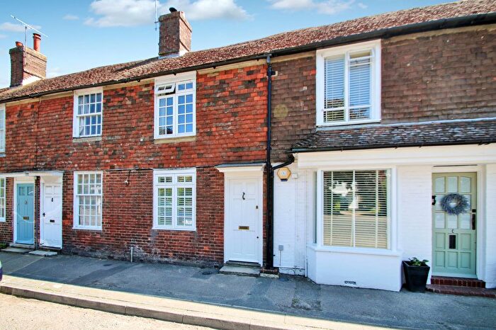 2 Bedroom Property For Sale In High Street, Rolvenden, TN17