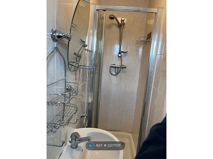 2 Bedroom Flat To Rent In Shepherds View, Derby, DE23