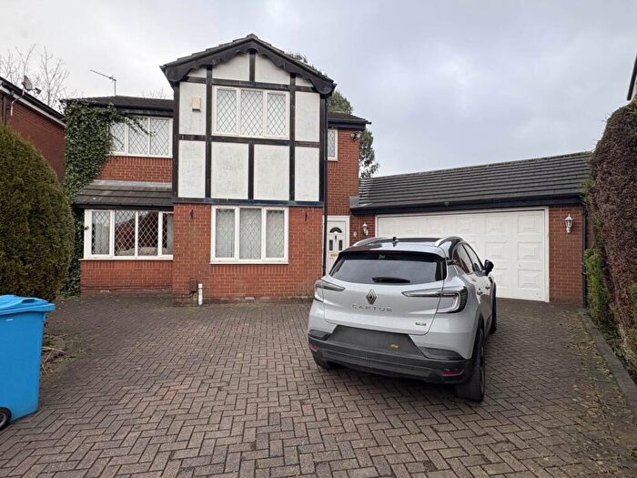 3 Bedroom Detached House For Sale In Newbank Chase, Oldham, OL9