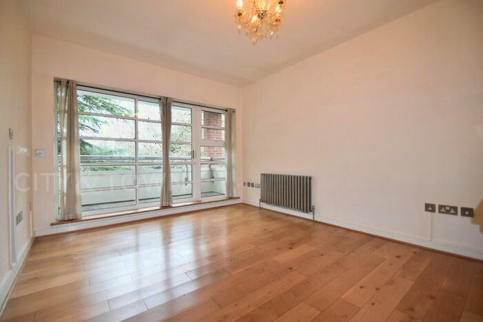 1 Bedroom Apartment To Rent In Leicester Road, London, E11