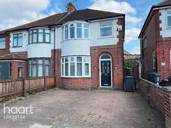 4 Bedroom Semi Detached House To Rent In Alton Road, Leicester, LE2