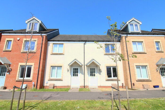 2 Bedroom House To Rent In Barrangary Road, Bishopton, PA7