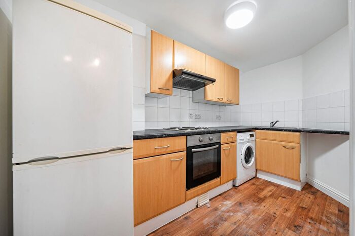 1 Bedroom Flat To Rent In Comet Place, The Granary Comet Place, SE8
