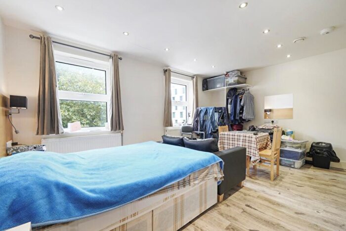 Studio To Rent In Fonthill Road, Finsbury Park, N4