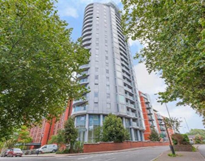 Property To Rent In ** Parking Bay ** Altitude Apartments, Altyre Road, CR0