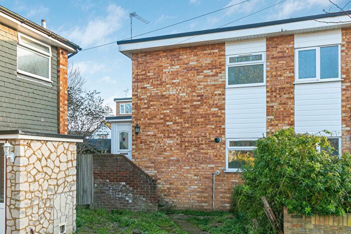 2 Bedroom Semi Detached House For Sale In Stile Path, Sunbury-On-Thames, Surrey, TW16