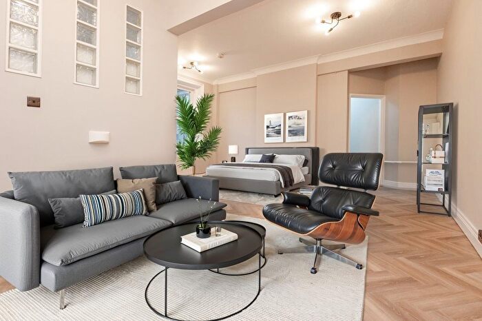 Studio To Rent In Richmond Hill, Bournemouth, BH2