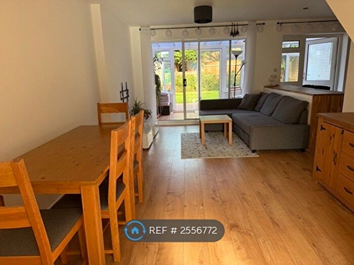 3 Bedroom Terraced House To Rent In Viscount Walk, Bournemouth, BH11