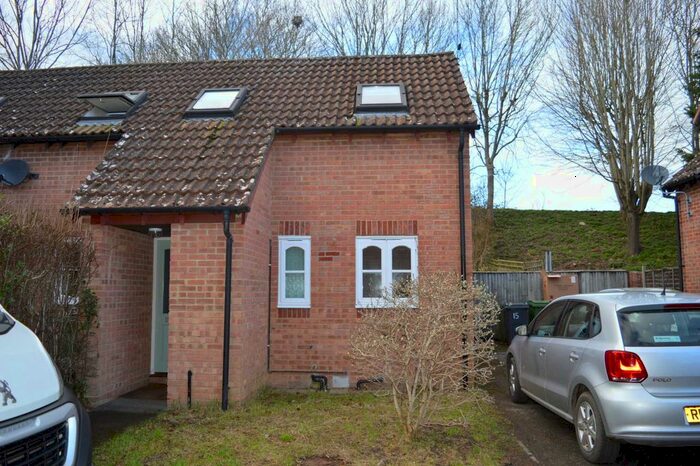 1 Bedroom End Of Terrace House To Rent In Shalbourne Close, Hungerford, RG17