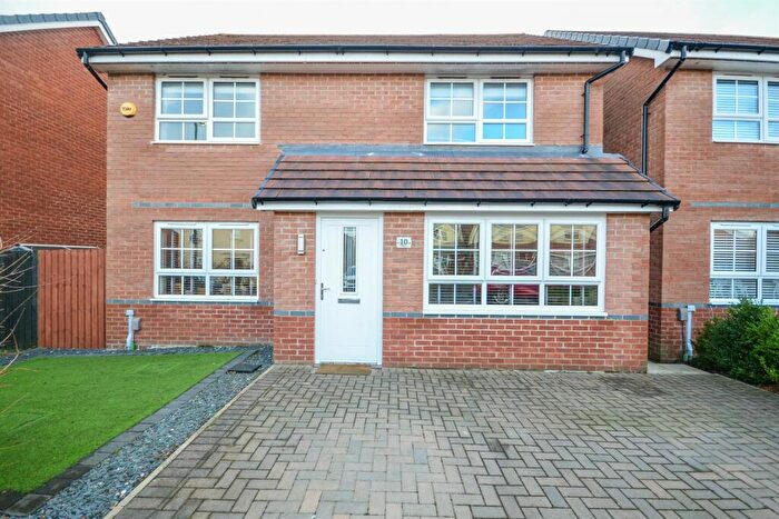 4 Bedroom Detached House For Sale In Bruce Drive, Hebburn, NE31