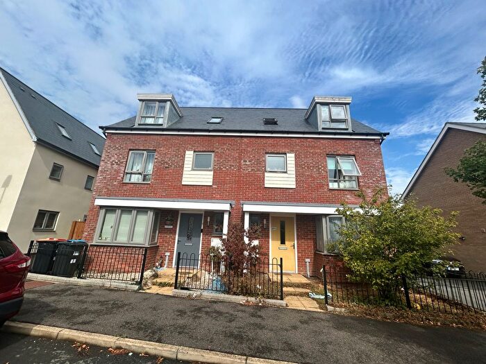 4 Bedroom Property To Rent In Teeswater Way, Milton Keynes, MK8