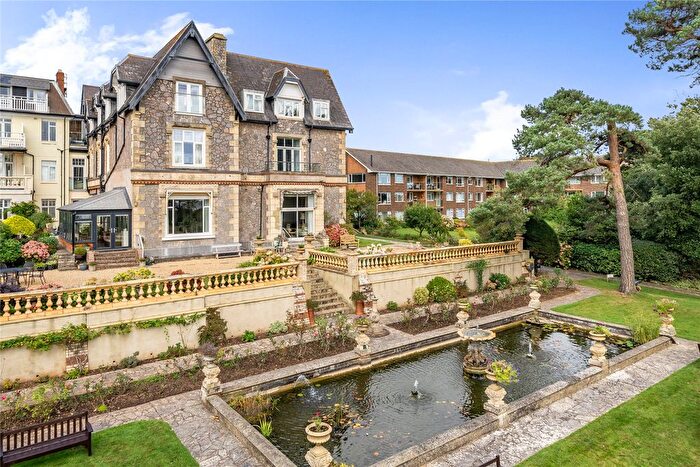 2 Bedroom Flat For Sale In Douglas Avenue, Exmouth, Devon, EX8