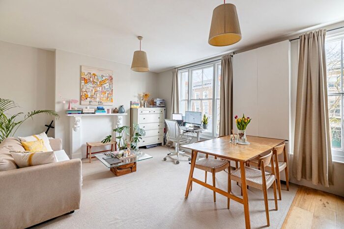 1 Bedroom Flat To Rent In Blenheim Crescent, Notting Hill, W11
