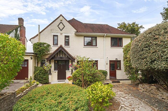 5 Bedroom Detached House For Sale In Pinehurst Road, Southampton, SO16