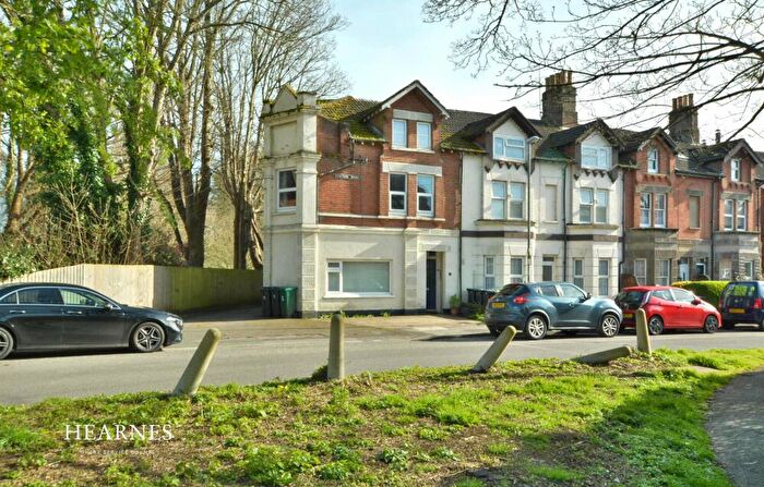2 Bedroom Apartment For Sale In Station Road, Wimborne, BH21