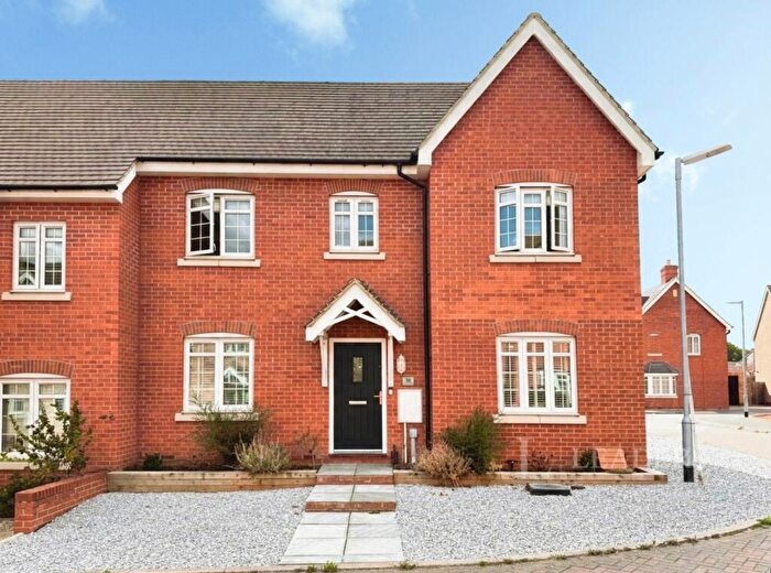 3 Bedroom Semi-Detached House For Sale In Hastings Crescent, Shortstown, Bedford, MK42
