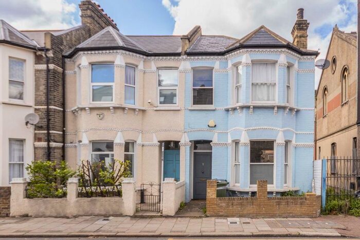 4 Bedroom Property To Rent In Landor Road, London, SW9