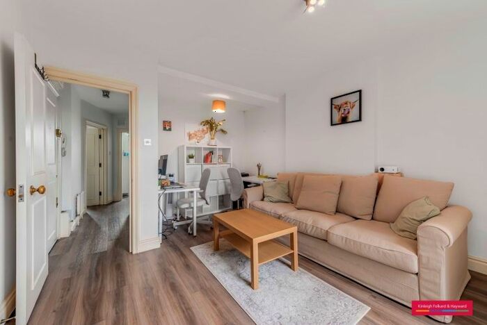 2 Bedroom Flat To Rent In Ladbroke Grove, London, W10
